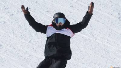 Tess Coady - Snowboarding-Kiwi snowboarder Sadowski-Synnott wins slopestyle gold - channelnewsasia.com - Usa - Australia - China - Beijing - New Zealand