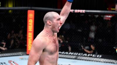 Robert Whittaker - Sean Strickland - Strickland continues his middleweight climb, defeats Hermansson in UFC Fight Night - tsn.ca -  Las Vegas - Israel