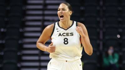 Sources - All-Star center Liz Cambage verbally commits to Los Angeles Sparks