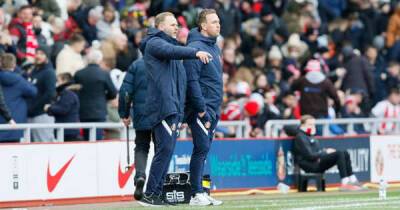 Lee Johnson - Ross Stewart - Mike Dodds left 'shellshocked' by Sunderland's first half display against Doncaster - msn.com