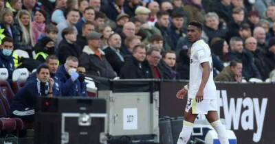 Aston Villa - Kalvin Phillips - Marcelo Bielsa - Harvey Elliott - Charlie Cresswell - Adam Forshaw - Kevin Campbell - Leeds share more positive injury news before Villa; 'incredibly fit' ace spotted at Elland Road - msn.com