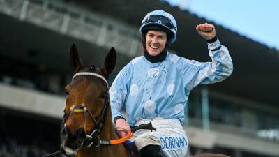 Rachael Blackmore - Honeysuckle lands Irish Champion Hurdle hat-trick with ease - rte.ie - Ireland - county Henry -  Dublin -  Leopardstown