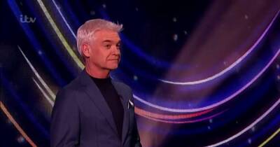 Phillip Schofield - Holly Willoughby - Stephen Mulhern - Josie Gibson - Molly-Mae Hague - Where is Phillip Schofield on ITV Dancing On Ice? Presenter replaced by Stephen Mulhern in tonight's show - manchestereveningnews.co.uk - Britain - parish Vernon -  Hague