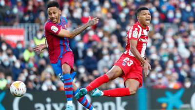Aubameyang makes Barcelona debut in frenetic victory over Atletico Madrid