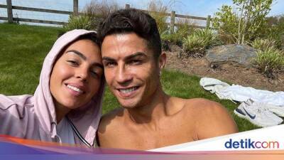 Cristiano Ronaldo - Georgina Rodriguez - Paman Georgina ke Cristiano Ronaldo: Ada Wanita Iblis di Sisimu! - sport.detik.com