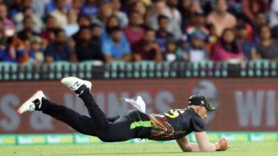 Australia add all-rounder Sams to squad for Sri Lanka series