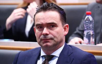 Marc Overmars - Ajax - Overmars quits Ajax over 'inappropriate' messages to female colleagues - beinsports.com - Netherlands