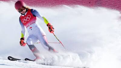 USA’s Mikaela Shiffrin crashes out of bid to win her first gold of Beijing 2022