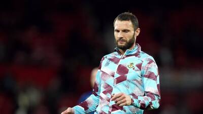Sean Dyche - Erik Pieters - Erik Pieters cannot explain Burnley’s poor form at Turf Moor - bt.com - Manchester