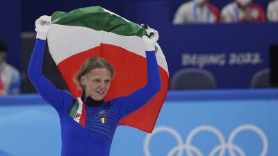 David J.Phillip - Italy's Arianna Fontana wins 10th short track medal, China wins men's race - foxnews.com - Italy - Canada - China - Beijing - Hungary -  Sochi -  Vancouver