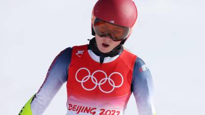 Mikaela Shiffrin - Nina O'Brien crash: 'Heartbroken' Mikaela Shiffrin 'crossing her fingers' after friend's horror incident - eurosport.com - Sweden - Usa - Beijing - county O'Brien