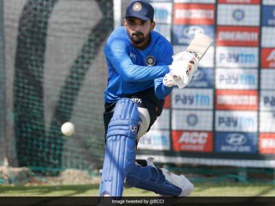 India vs West Indies: KL Rahul, Mayank Agarwal, Navdeep Saini Join Team India Camp Ahead Of 2nd ODI. See Pics - sports.ndtv.com - Washington - India -  Ahmedabad