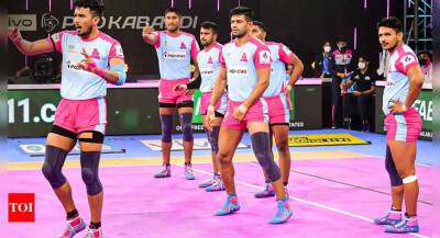 PKL: Deepak Hooda helps Jaipur Pink Panthers overcome Gujarat Giants - timesofindia.indiatimes.com - Iran -  Jaipur -  Sandeep