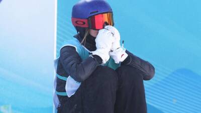 Eileen Gu - Tess Ledeux - American-born Eileen Gu of China lands first 1620 of career en route to Olympic gold in freestyle big air - espn.com - France - Usa - China - Beijing - San Francisco