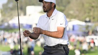 Day falters as Hoge wins at Pebble Beach