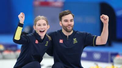 Curling-Sweden hammer Britain to claim mixed doubles bronze