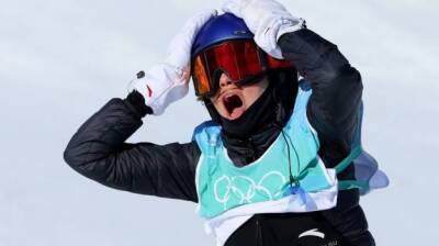 Zhang Gaoli - Peng Shuai - Thomas Bach - Eileen Gu - Tess Ledeux - Winter Olympics: 'Snow Princess' Eileen Gu delivers ski big air gold for China - bbc.com - Britain - France - Usa - China - Beijing