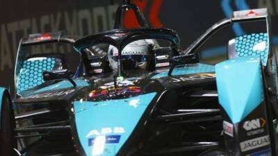 Lewis Hamilton - Nico Rosberg - Edoardo Mortara - Formula E could introduce charging pit stops from 'Gen 3' era - bbc.com - Saudi Arabia