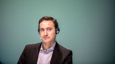 Barcelona's Spotify deal, Laporta disagreements among CEO Ferran Reverter's exit - sources