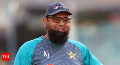 Ramiz Raja - Saqlain Mushtaq likely to continue as head coach for series against Australia - timesofindia.indiatimes.com - Australia - Uae - New Zealand - Bangladesh - Pakistan