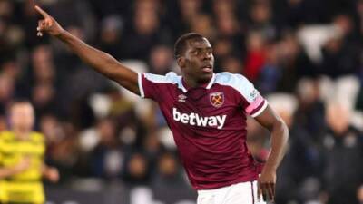 Roy Hodgson - London Stadium - Emmanuel Dennis - Kurt Zouma - Jarrod Bowen - Craig Dawson - West Ham 1-0 Watford: Kurt Zouma named in starting line-up as Hammers reignite top-four push - bbc.com - France
