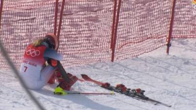 Winter Olympics 2022 - Mikaela Shiffrin: US favourite crashes out for the second time in slalom first run