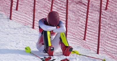 Mikaela Shiffrin's 2nd Olympic race also ends early