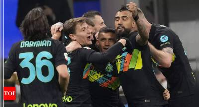 Claudio Ranieri - Alexis Sanchez - Simone Inzaghi - Inter Milan dump AS Roma out of cup on Jose Mourinho's return - timesofindia.indiatimes.com - Portugal - Italy -  Sanchez -  Milan