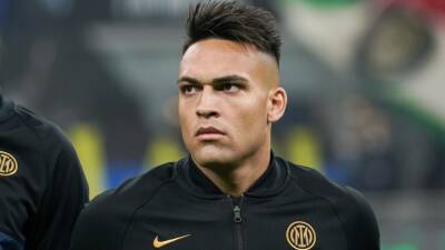 Theo Hernandez - Denzel Dumfries - Stefano Pioli - Olivier Giroud - Multa de 10.000 euros a Lautaro Martínez por insultar a Theo - en.as.com