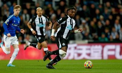 Saint-Maximin’s relentless brilliance brings hope for Howe’s neo-Newcastle