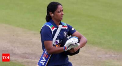Sophie Devine - Last few overs didn't go in our favour, says Harmanpreet Kaur - timesofindia.indiatimes.com - New Zealand - India