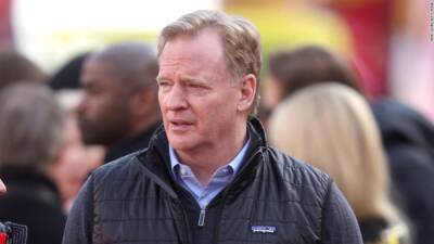Brian Flores - Roger Goodell - Miami Dolphins - Roger Goodell expected to face tough questions over alleged NFL hiring discrimination at annual news conference - edition.cnn.com - county Travis