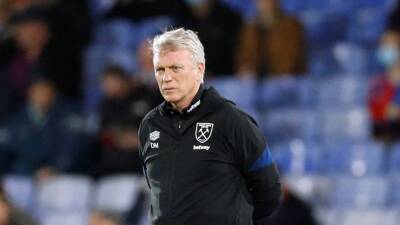West Ham latest news: David Moyes 'sent out poor message' by picking Kurt Zouma against Watford