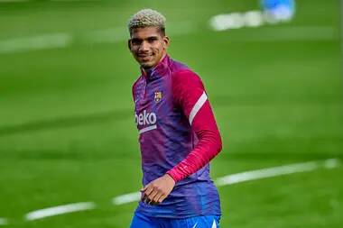 Ralf Rangnick - Man United Offer Massive '£8.4 Million-A-Year Contract' To Star Defender - sportbible.com