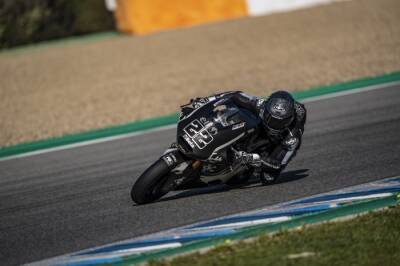 Sam Lowes - Tony Arbolino - Lowes struggles with wrist at Jerez Moto2 test - bikesportnews.com - Spain - county Valencia