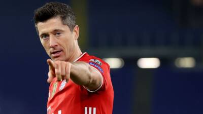 Lewandowski se muestra en la marejada desatada por su futuro