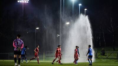 Faulty sprinkler dampens lively encounter as UCD and Shels play out goalless draw