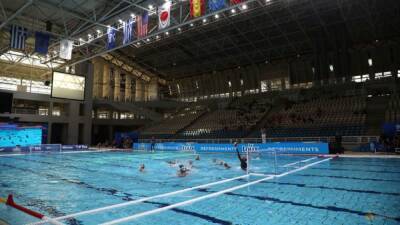 Sport-Badminton, swimming federations ban athletes from Russia and Belarus