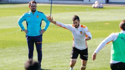 COPA (SEMIFINALES, VUELTA) | VALENCIA-ATHLETIC Gayà está listo para la presión al Athletic - en.as.com