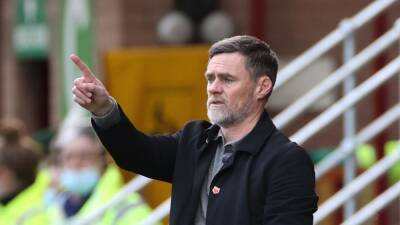 Graham Alexander pleased with fighting spirt but would prefer team take the lead