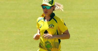 Sophie Devine - Amelia Kerr - Australian cricketer got locked in toilet for 20 minutes ahead of World Cup warm-up match - msn.com - Australia - New Zealand