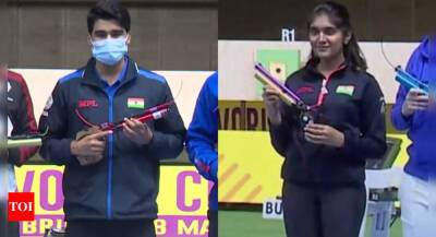 Saurabh Chaudhary wins gold in ISSF World Cup in Cairo, Esha Singh bags silver - timesofindia.indiatimes.com - Russia - Ukraine - Germany -  Tokyo - India - Greece -  Cairo