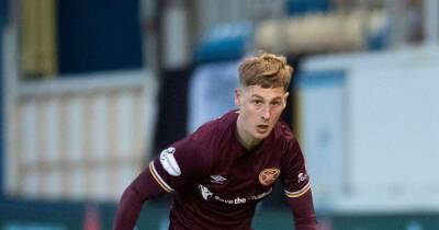 Ian Murray - Scott McGill: Young Hearts midfielder signs new contract - msn.com