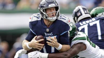 Aaron Rodgers - Russell Wilson - Clay Travis - Ryan Tannehill - Clay Travis on Titans' Ryan Tannehill: ‘I have zero faith’ - foxnews.com - New York - state Tennessee - county Travis - state New Jersey -  Indianapolis - county Williams - county Russell - county Rutherford