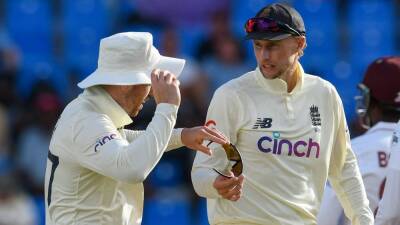 James Anderson - Jonny Bairstow - Chris Woakes - West Indies - Craig Overton - John Campbell - England Cricket - West Indies battle raises more questions over England bowling attack - thenationalnews.com - Manchester