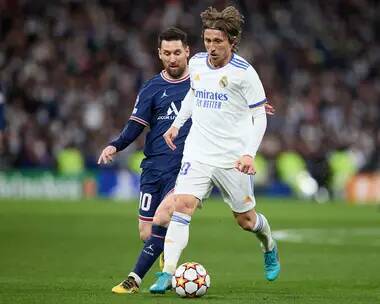 Luka Modric - Luka Modric Split PSG's Entire Midfield With An Extraordinary 20-Yard Dash In The Build-Up To Real Madrid's Goal - sportbible.com - Croatia