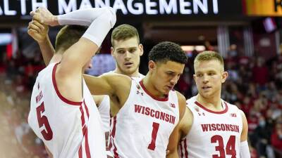 Badgers' Johnny Davis expects to play this week despite 'dirty' hit