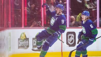Miller's big night leads Canucks past Canadiens