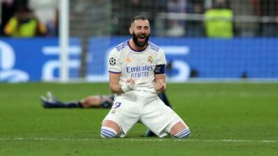 Dani Alves - ¡Alves se rinde a Benzema! - en.as.com -  Santiago