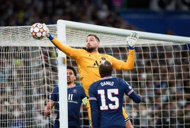 Damning Report Reveals Neymar And Gianluigi Donnarumma Came 'Close To Blows' In Dressing Room After PSG Defeat - sportbible.com - Spain - Brazil - Madrid